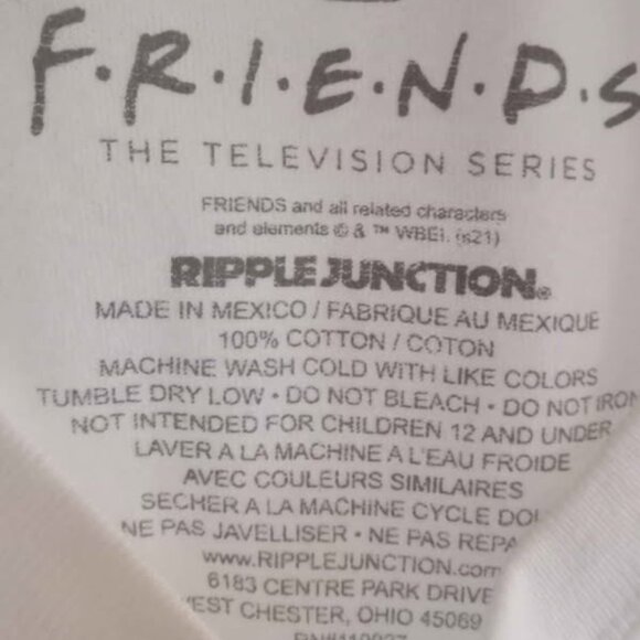 Friends "Central Perk" T-Shirt, Size Medium - Picture 4 of 4